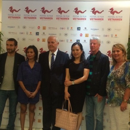 Passage obligé vant la projection d'Indochine avec Zinedine Soualem, Saïda Jawad, Claude Renoult (maire de Saint-Malo), Ngo Phuong lan (DG du Département du Cinéma Vietnamien à Hanoï, Régis Wargnier (Président du jury) et Régine Petit (Présidente du Festival) © FredMJG