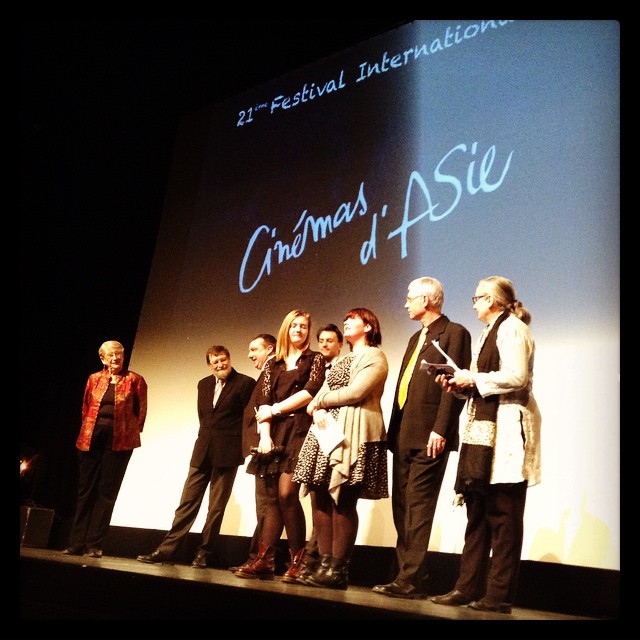 Encadrées par Martine et Jean Marc Thérouanne, les deux présidentes du Jury Jeunes, Garance et Pauline © FredMJG/Instagram